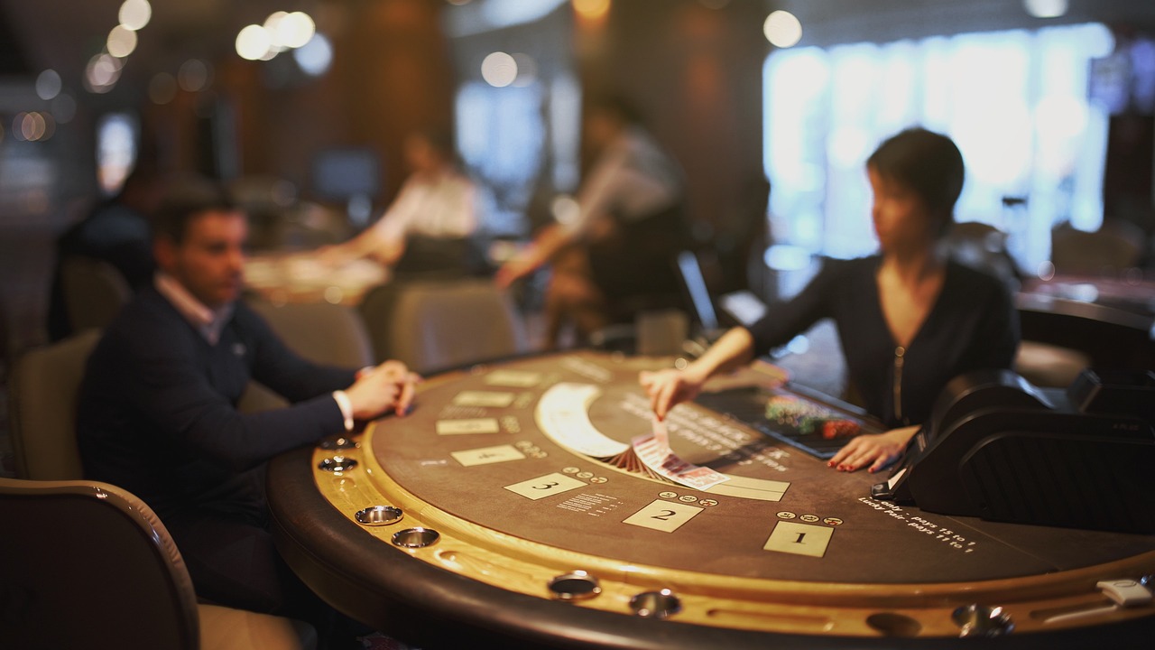 Casino dealer